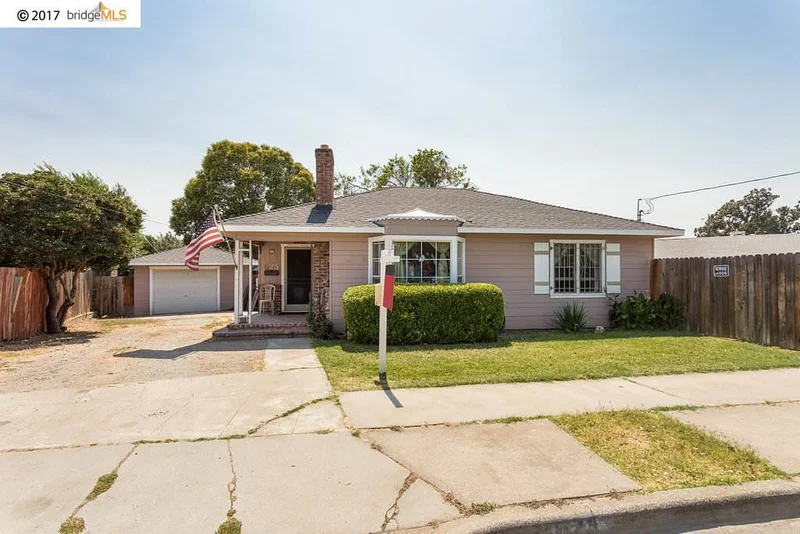 625 11th St, Antioch, CA 94509