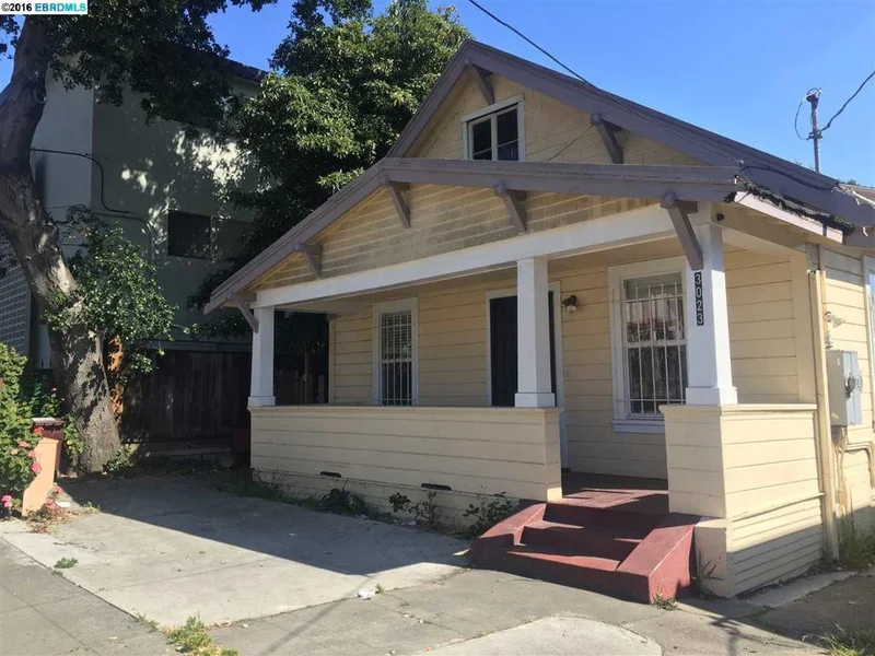 3023 Lynde St, Oakland, CA 94601