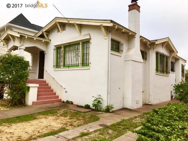 1894 Harmon St, Berkeley, CA 94703