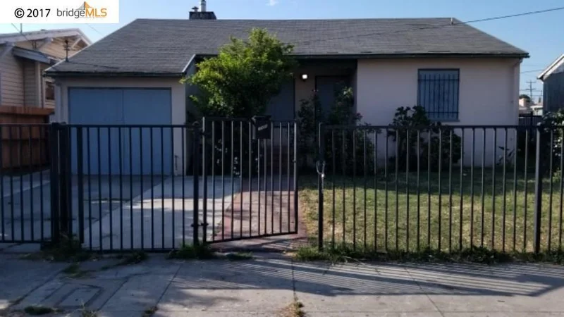 1008 106th Ave, Oakland, CA 94603