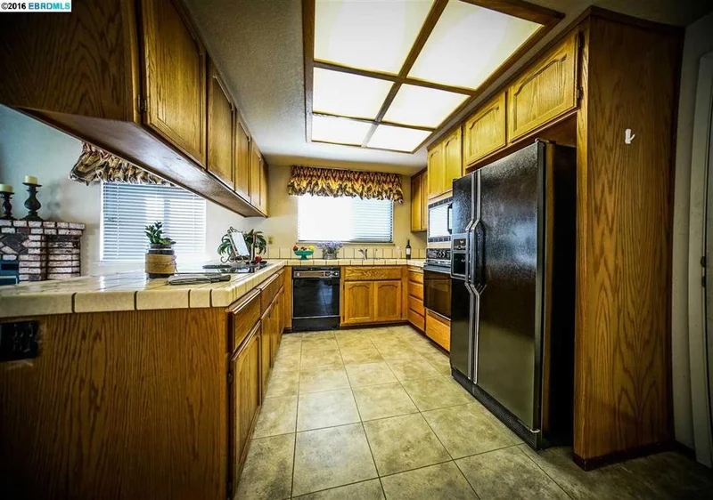 780 Woodmeadow Pl, Oakley, CA 94561