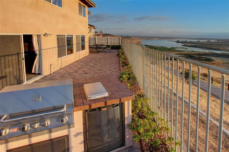 10043 Challenger Circle, Spring Valley, CA 91978