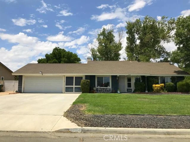 11584 Hollyvale, Victorville, CA 92392