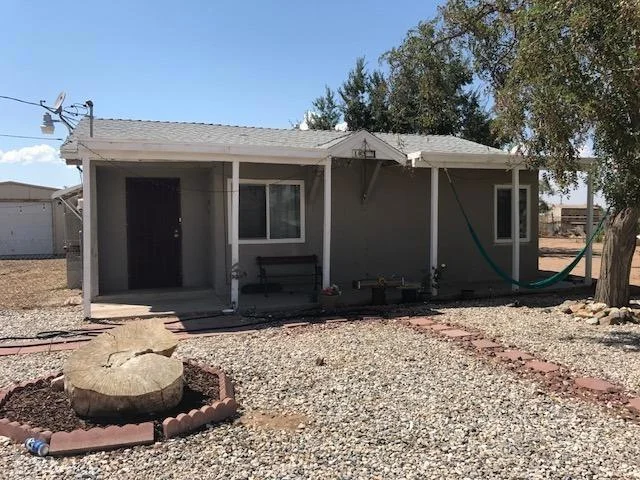 10372 5th, Hesperia, CA 92345