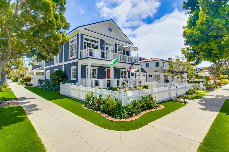 905 J Avenue, Coronado, CA 92118