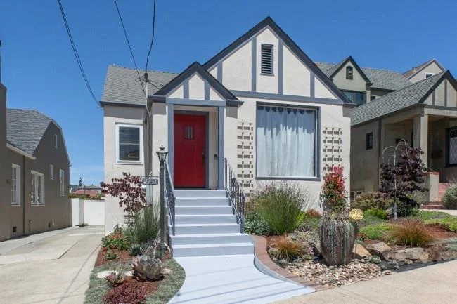 4151 Lyman Rd, Oakland, CA 94602-1809