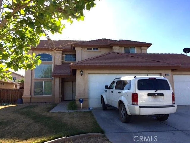 8956 Newcastle, Hesperia, CA 92344