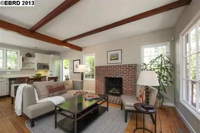 6241 Thornhill Dr, Oakland, CA 94611-2023