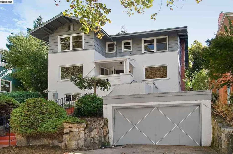 1049 Mariposa Ave, Berkeley, CA 94707-2443