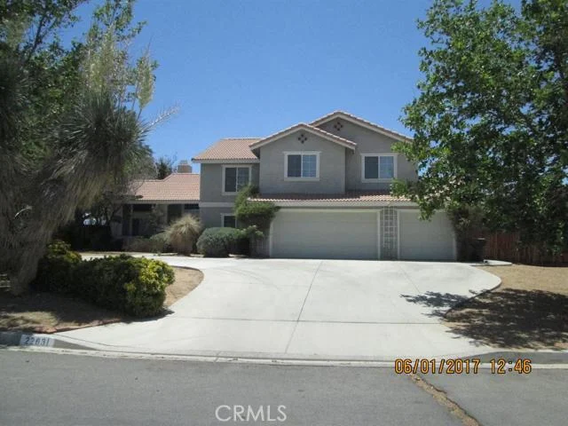 22631 High Vista Ln, Apple Valley, CA 92307