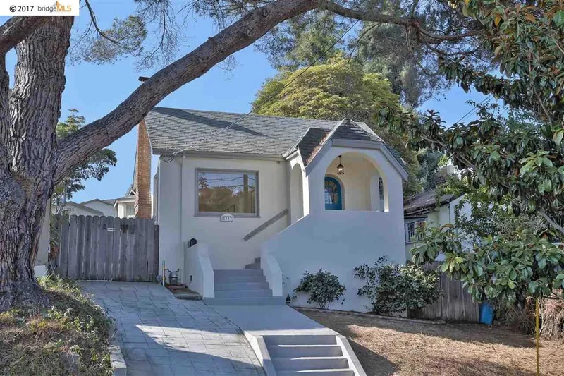 2757 Rawson St., Oakland, CA 94619