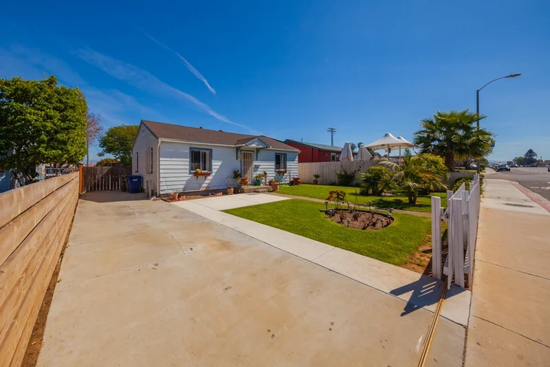 769 13th, Imperial Beach, CA 91932