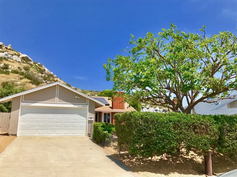 10409 Escadera Dr, Lakeside, CA 92040