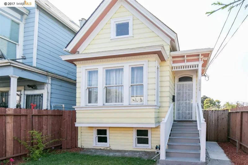1026 Pine Street, Oakland, CA 94607
