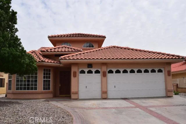 27621 Silver Lakes, Helendale, CA 92342