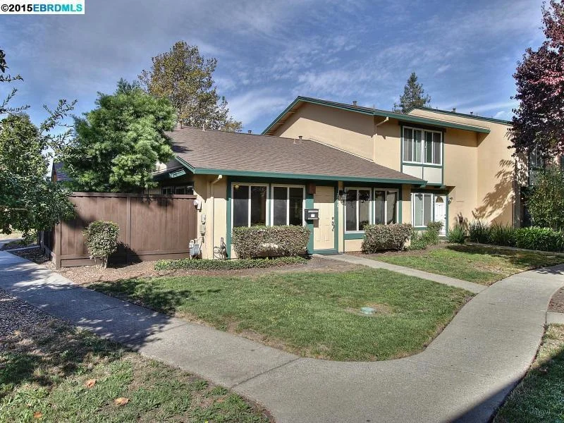 27481 Lemon Tree Ct, Hayward, CA 94545-0000