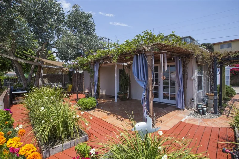 5469 San Onofre Terrace, San Diego, CA 92114
