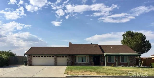 12568 Empire, Victorville, CA 92392