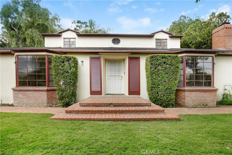 1906 Arroyo, Riverside, CA 92506