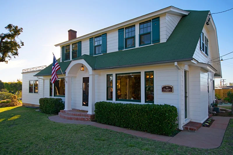 124 Hilltop, Chula Vista, CA 91910