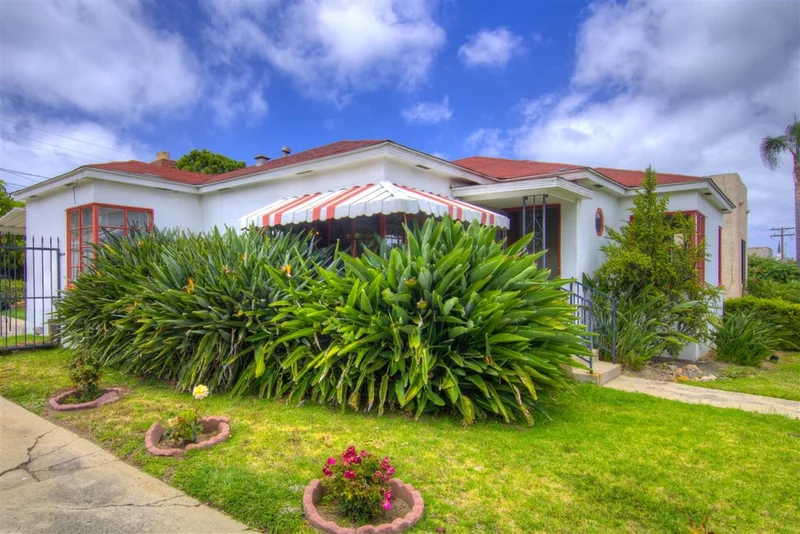 1886 Chatsworth Blvd, San Diego, CA 92107