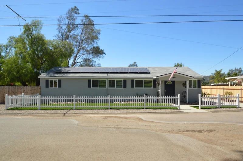 102 Park, El Cajon, CA 92021