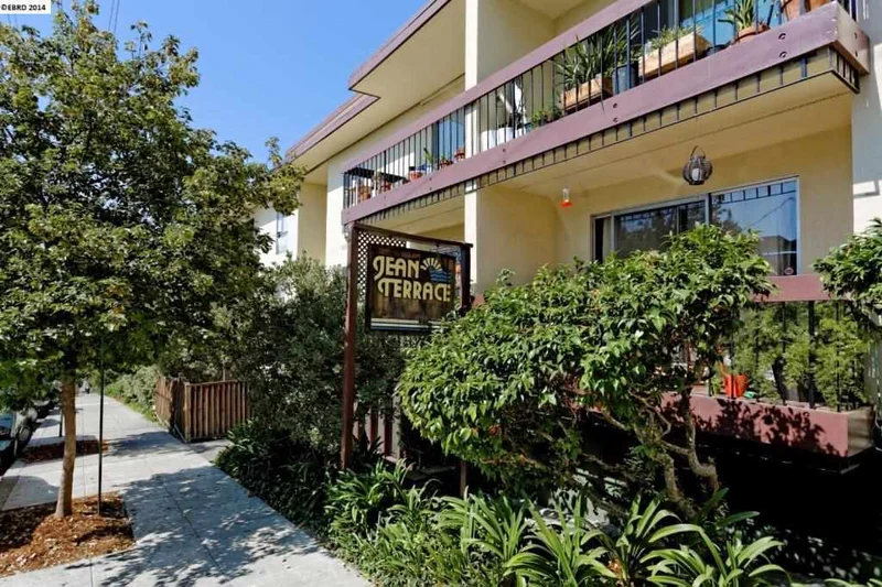 555 Jean St 532, Oakland, CA 94610-1906