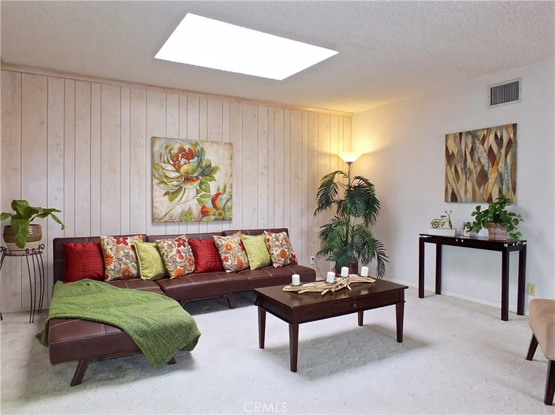 5611 Vernon, Long Beach, CA 90815