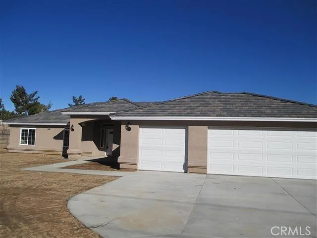 11444 Pinon, Hesperia, CA 92345