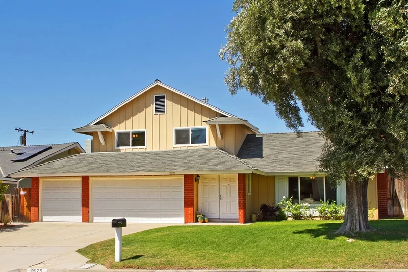 2525 Monterey Peninsula Dr, Corona, CA 92882