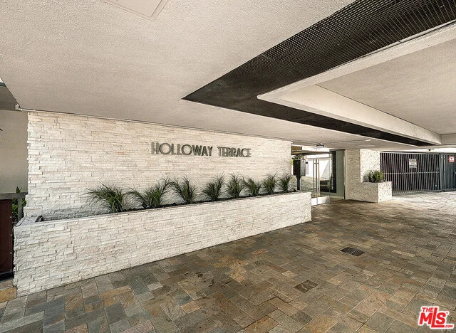 8530 Holloway #203, West Hollywood, CA 90069