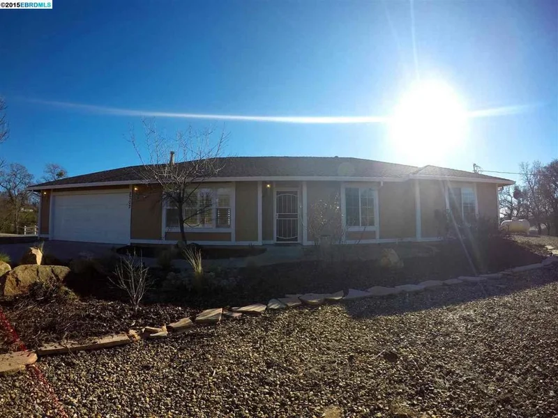 8702 Owens Way, Valley Springs, CA 95252
