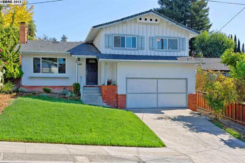 18458 Ogilvie Dr, Castro Valley, CA 94546-2225