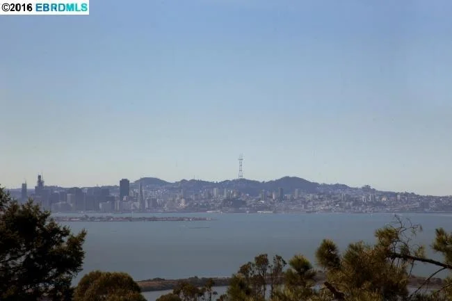 1035 Contra Costa Dr, El Cerrito, CA 94530