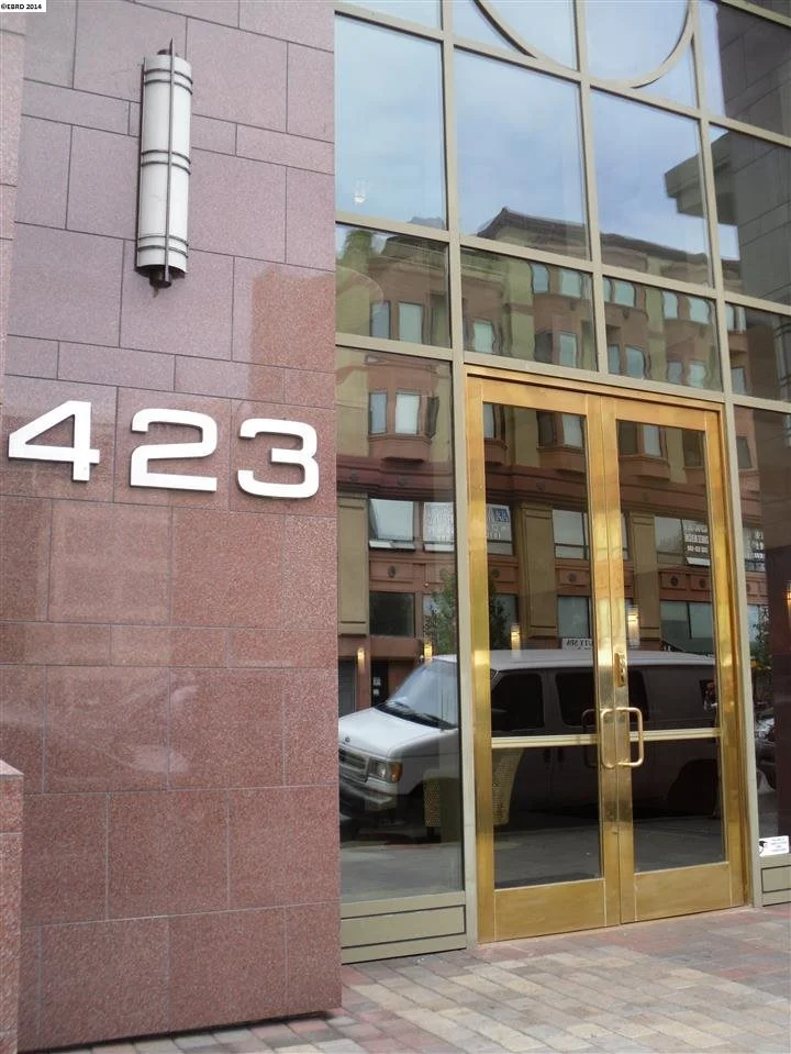 423 7th Street #109, Oakland, CA 94607