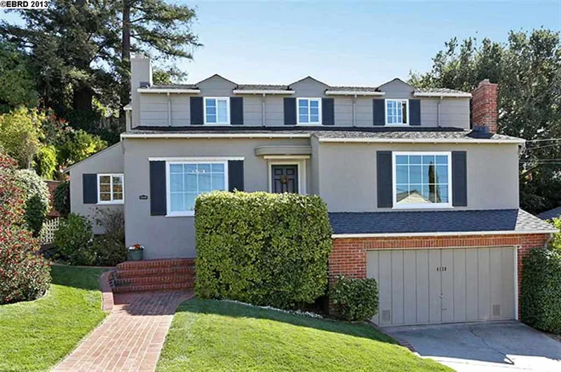 4128 Barner Ave, Oakland, CA 94602-3417