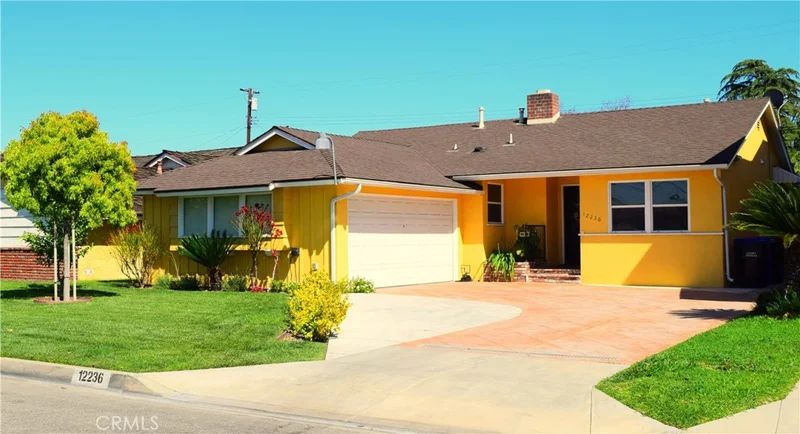 12236 Glynn, Downey, CA 90242