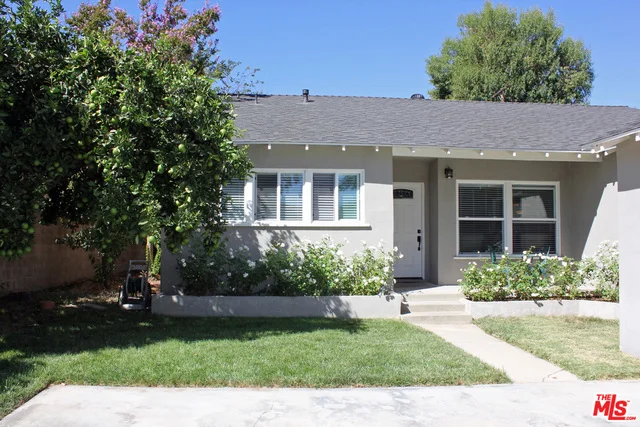 6223 Zelzah, Encino, CA 91316