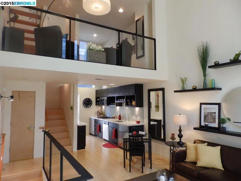 4242 Halleck St, Emeryville, CA 94608