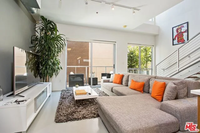 11500 Tennessee #307, Los Angeles, CA 90064