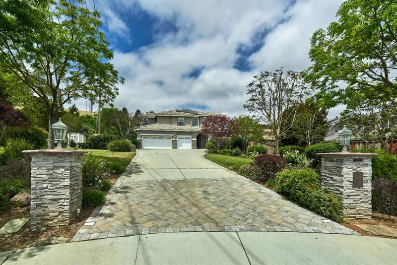275 Cosmo, Morgan Hill, CA 95037