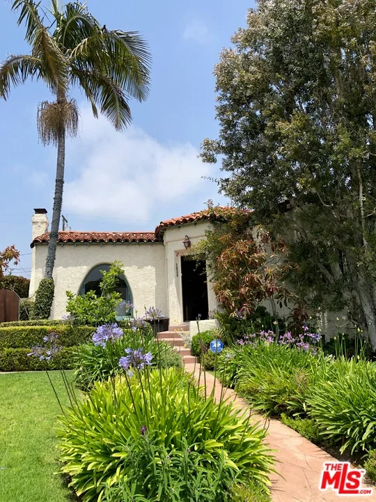 1039 25th, Santa Monica, CA 90403