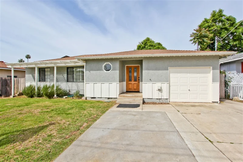 633 Fern St, Escondido, CA 92027