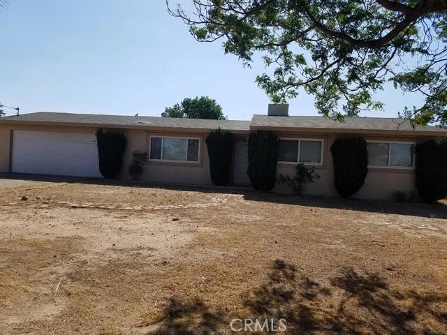 10374 Locust, Hesperia, CA 92345