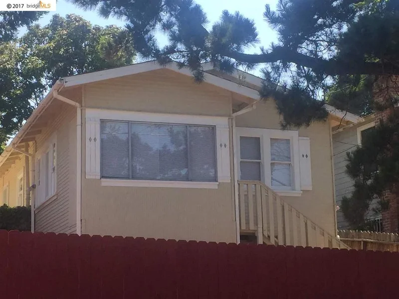 7765 Sterling Dr, Oakland, CA 94605