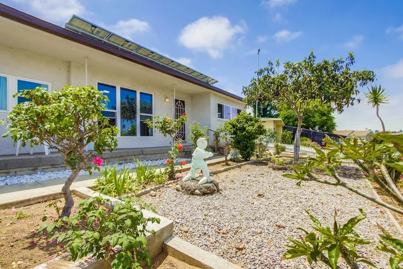 5235 N Thorn St, San Diego, CA 92105