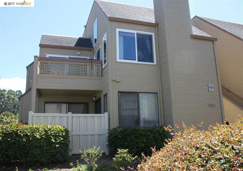 2745 East Ct, Richmond, CA 94806