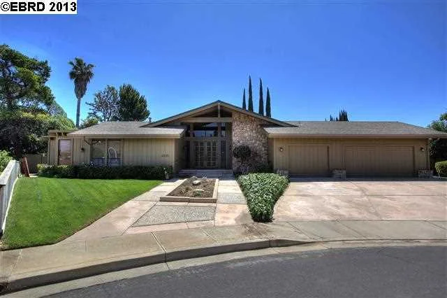4325 Inverness Dr, Pittsburg, CA 94565-6132