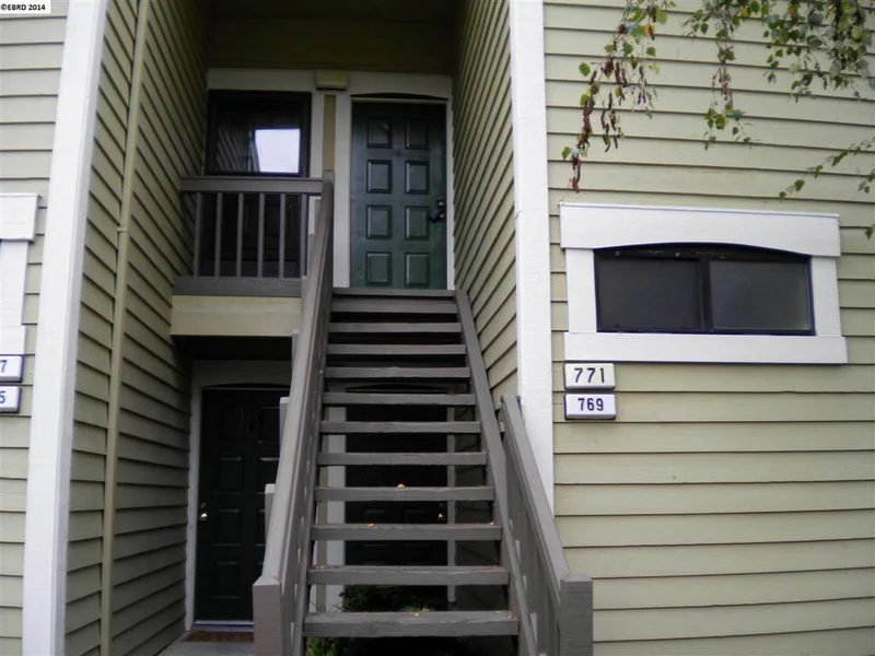 771 Center Ave, Martinez, CA 94553-4645