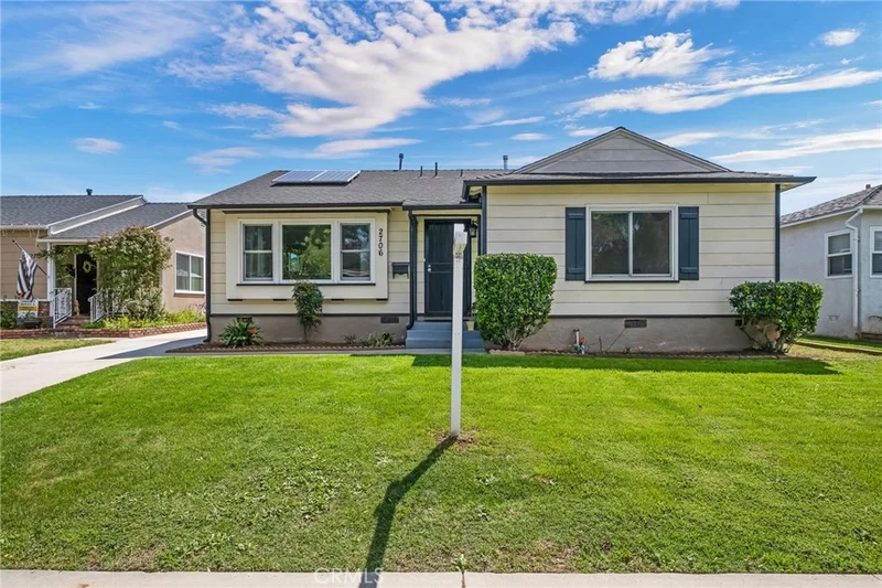 2706 Bomberry, Lakewood, CA 90712